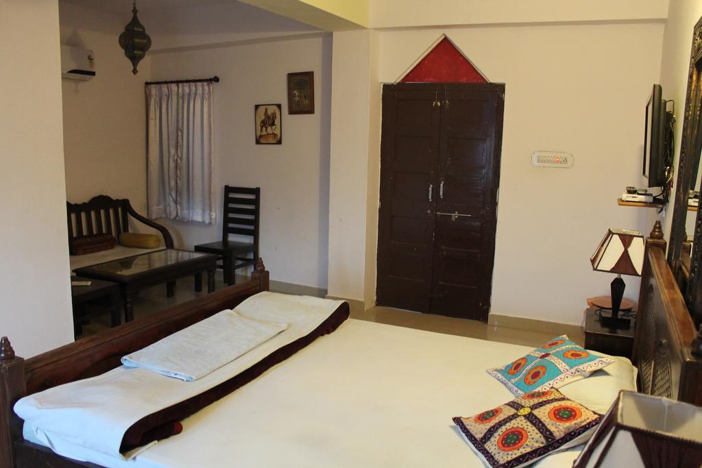 Kesar Heritage Guest House Jodhpur  Buitenkant foto